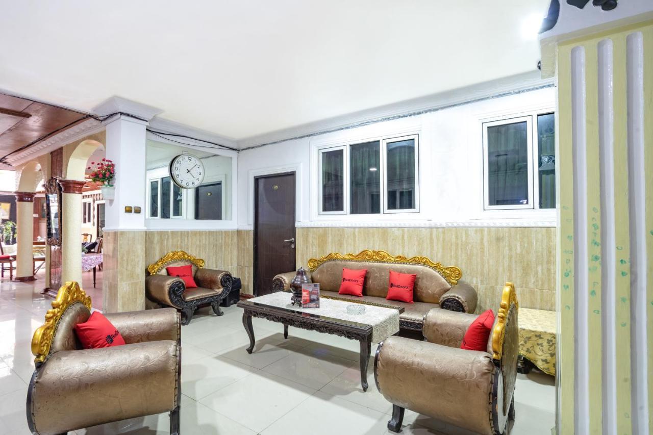 Reddoorz Near Rs Cikini Jakarta Exterior photo