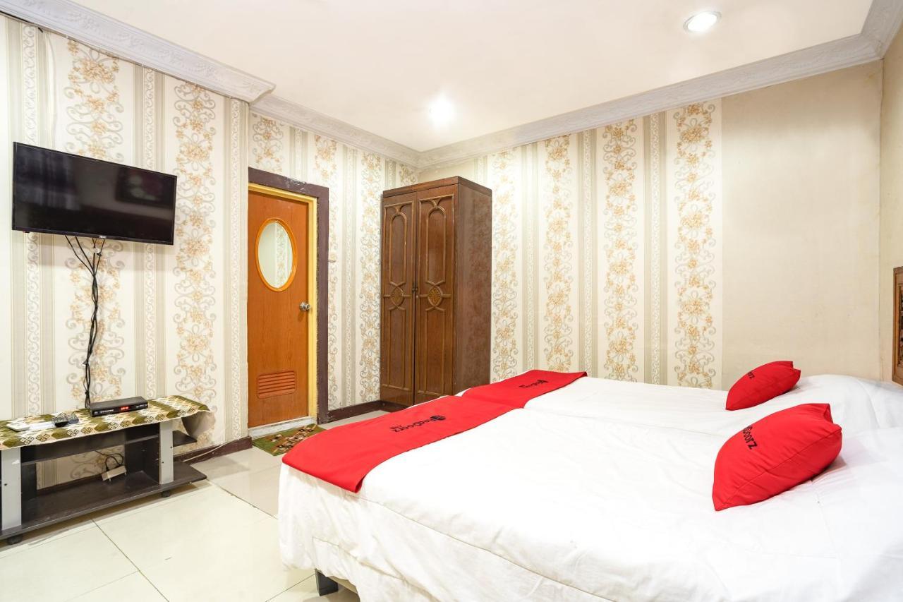 Reddoorz Near Rs Cikini Jakarta Exterior photo